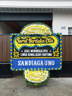 Papan Bunga Duka di Pantoloan